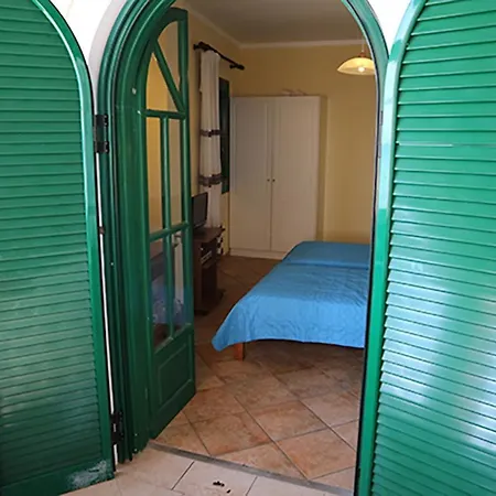 The Executive - An Earthly Paradise In Agios Gordios, Corfu, Greece * Άγιος Γόρδιος